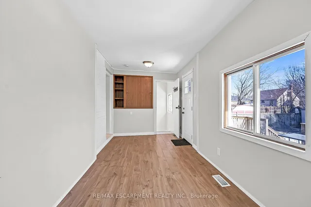 Additional image 14 of 97 East 12th St