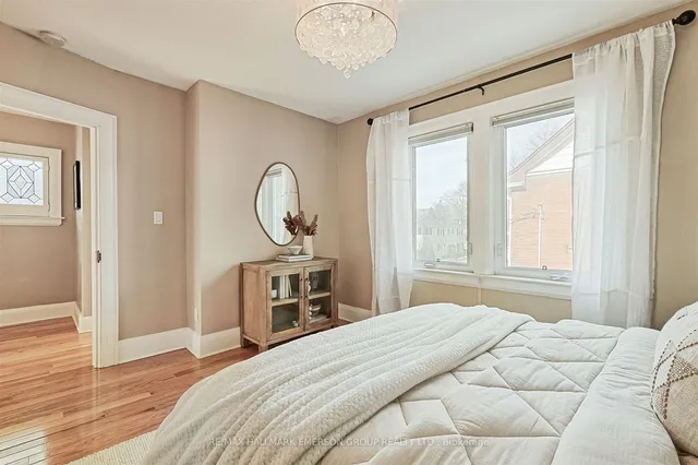 Additional image 20 of 158 Roslin Ave