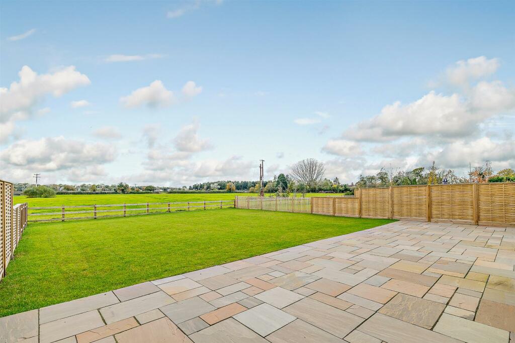 Additional image 4 of Belgrave Garden Mews, Pulford, Chester