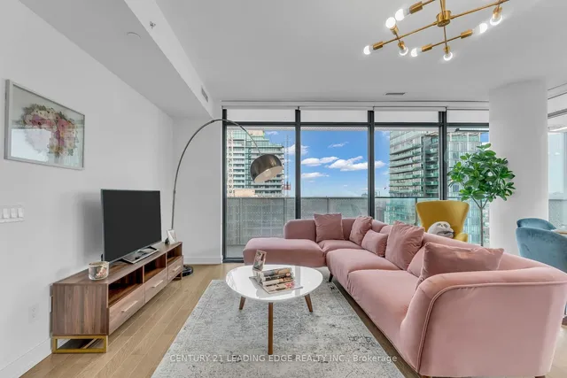 Additional image 15 of 20 Lombard St Unit 3603