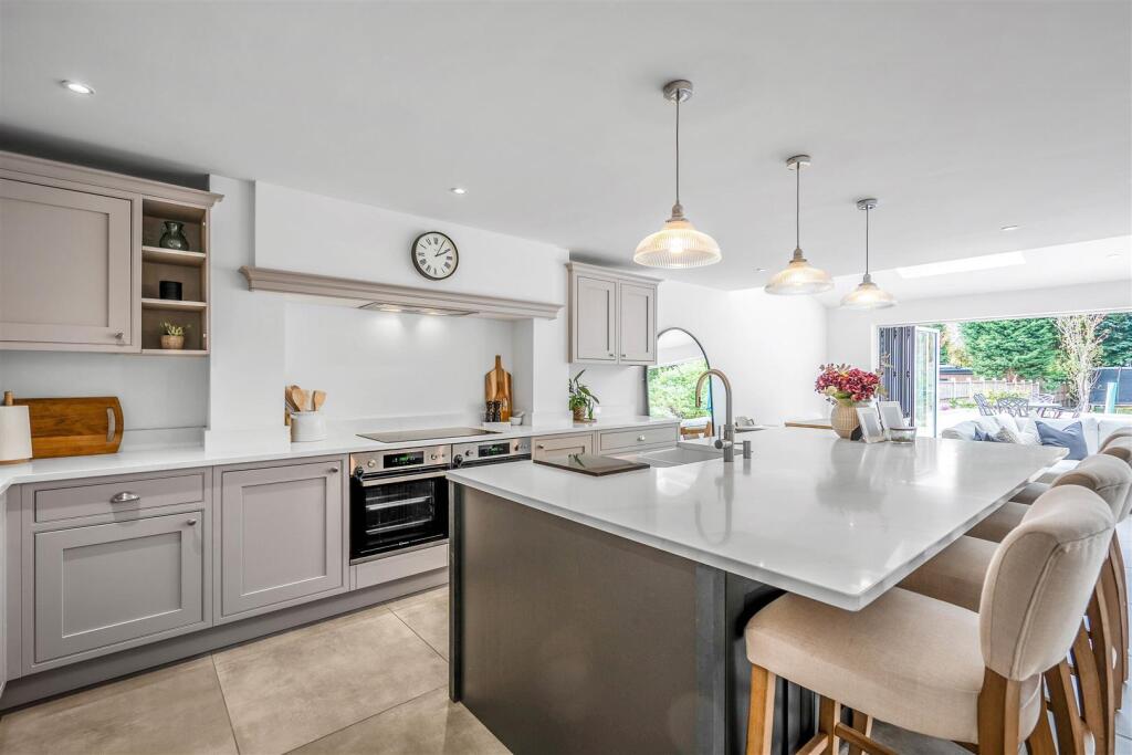 Additional image 10 of Streetly Crescent, Four Oaks, Sutton Coldfield