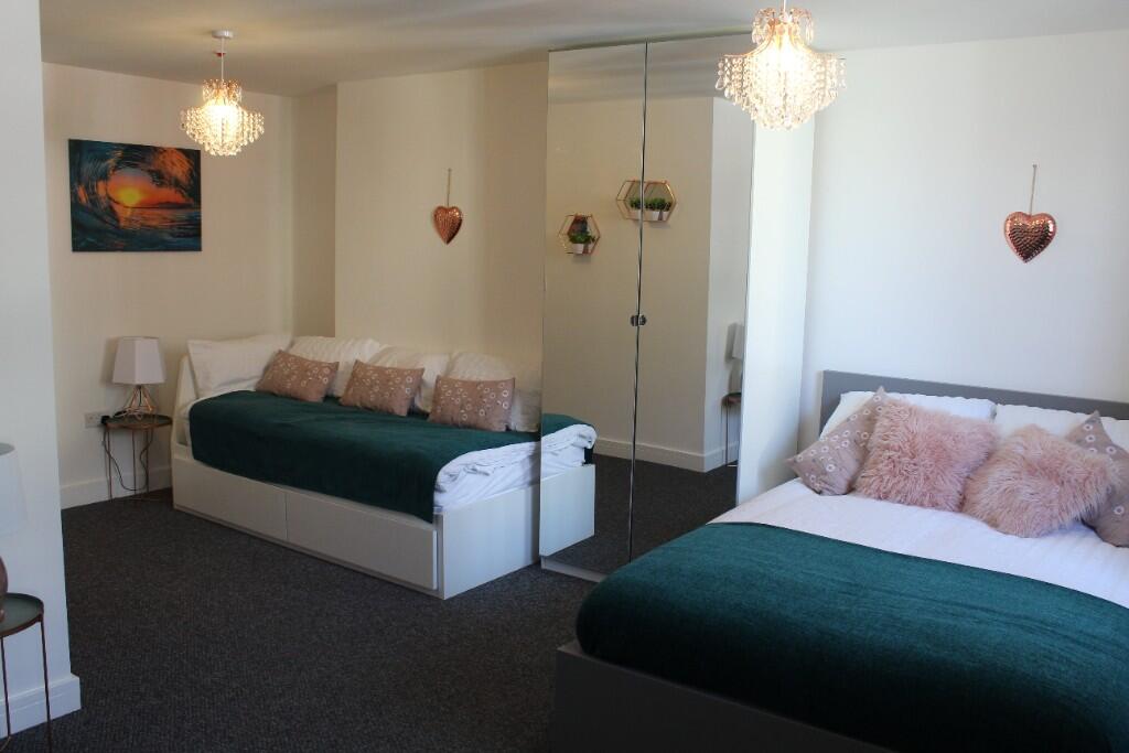 Additional image 4 of 77 John Street, Porthcawl CF36 3AY