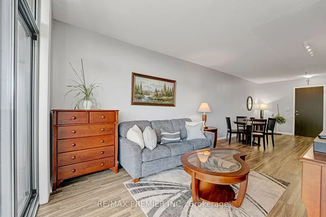 Additional image 14 of 105 The Queensway Unit 714