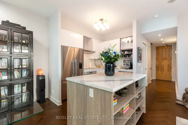 Additional image 11 of 36 Blue Jays Way Unit PH15