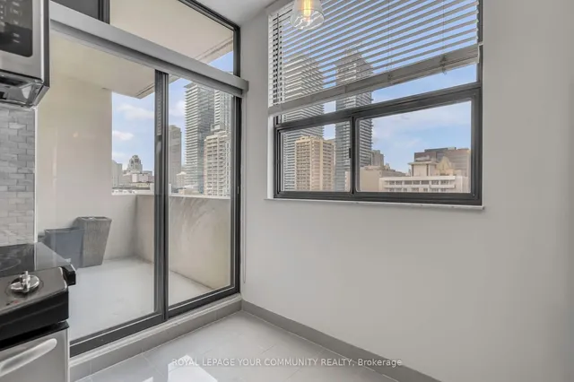 Additional image 23 of 86 Gloucester St Unit 1408