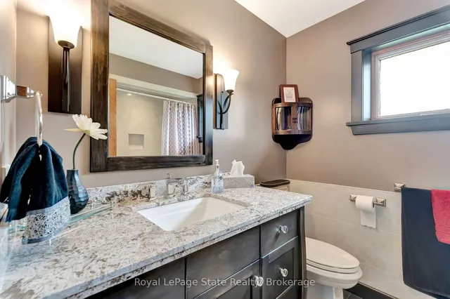 Additional image 23 of 685 Robson Rd