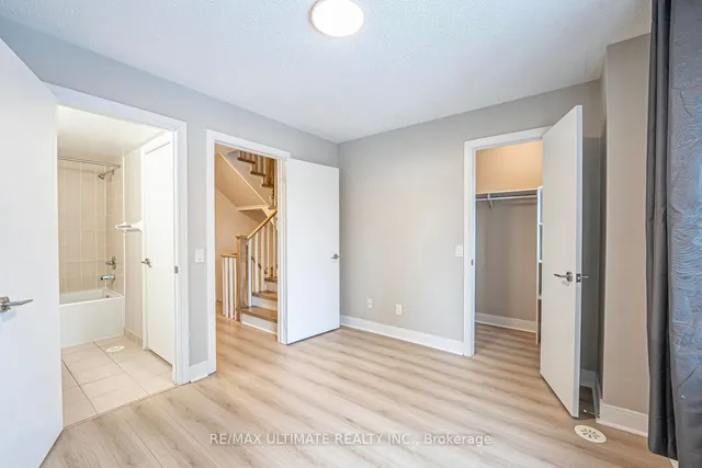 Additional image 17 of 330 Village Green Sq Unit TH06