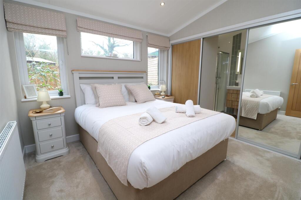 Additional image 12 of Lake View, Brokerswood