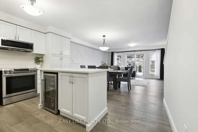 Additional image 9 of 75 Meadowridge St