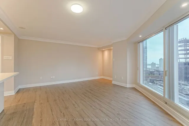 Additional image 14 of 33 University Ave Unit 1905