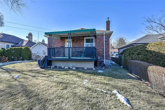 Additional image 27 of 46 Mountain Ave