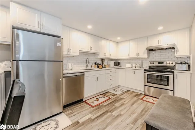 Additional image 22 of 55 Silver Aspen Cres