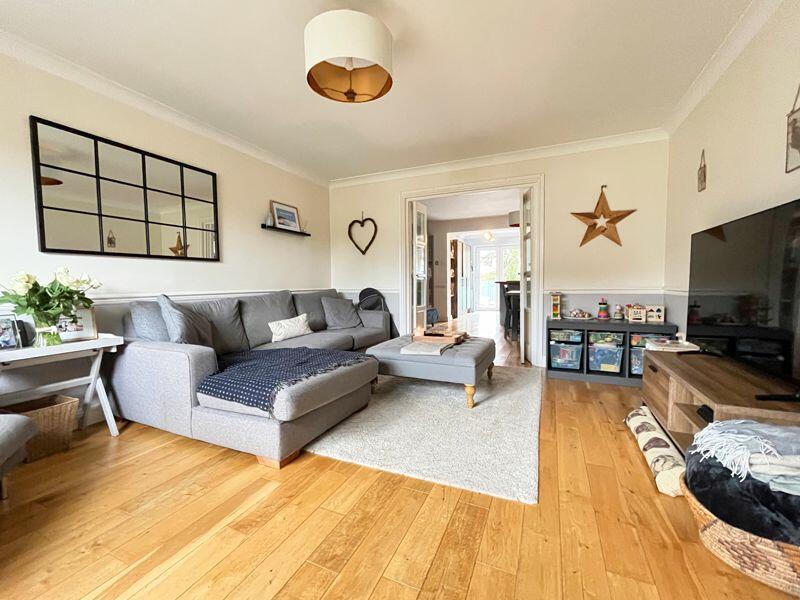 Additional image 4 of 82 Millfield Drive, Cowbridge, The Vale of Glamorgan CF71 7BR