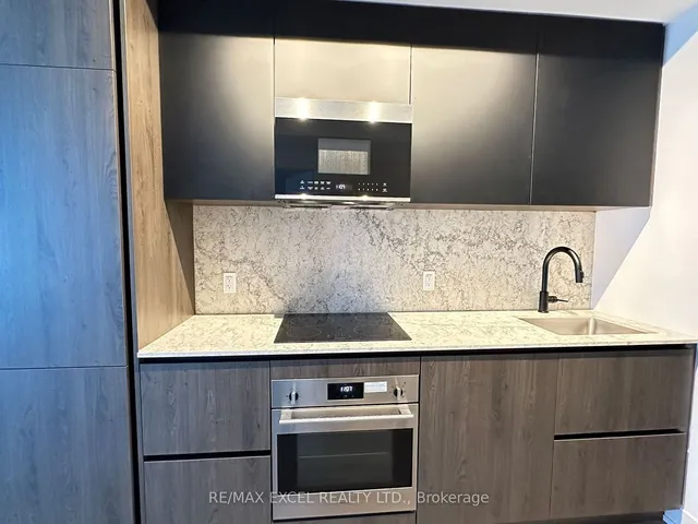 Additional image 8 of 108 Peter St Unit 707