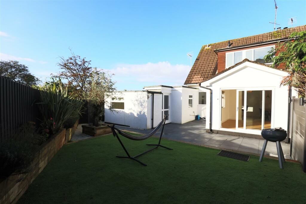 Additional image 16 of Downs View Close, Aberthin, Nr Cowbridge, Vale Of Glamorgan, CF71 7HG