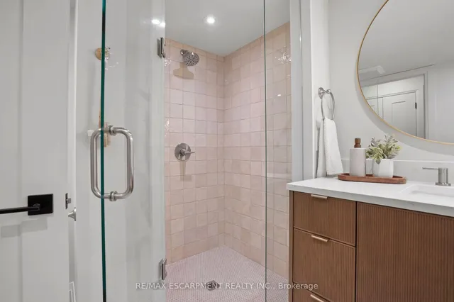 Additional image 27 of 2190 Lakeshore Rd Unit 403