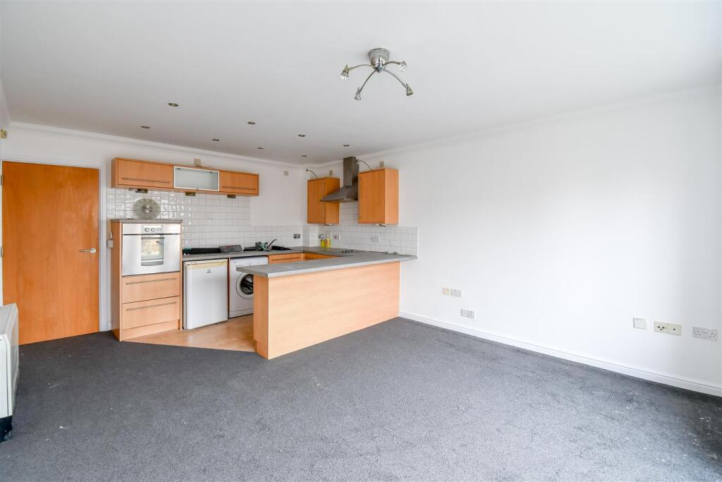 Additional image 18 of Heol Cilffrydd, Barry