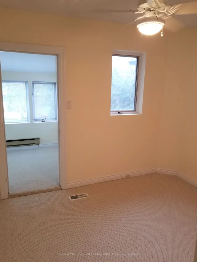 Additional image 10 of 119 Macpherson Ave