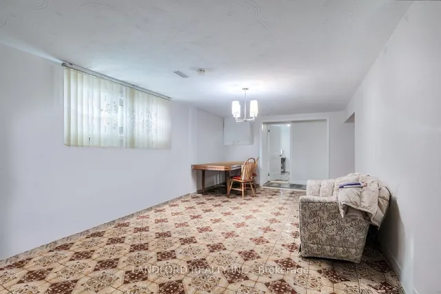 Additional image 15 of 298 Hullmar Dr