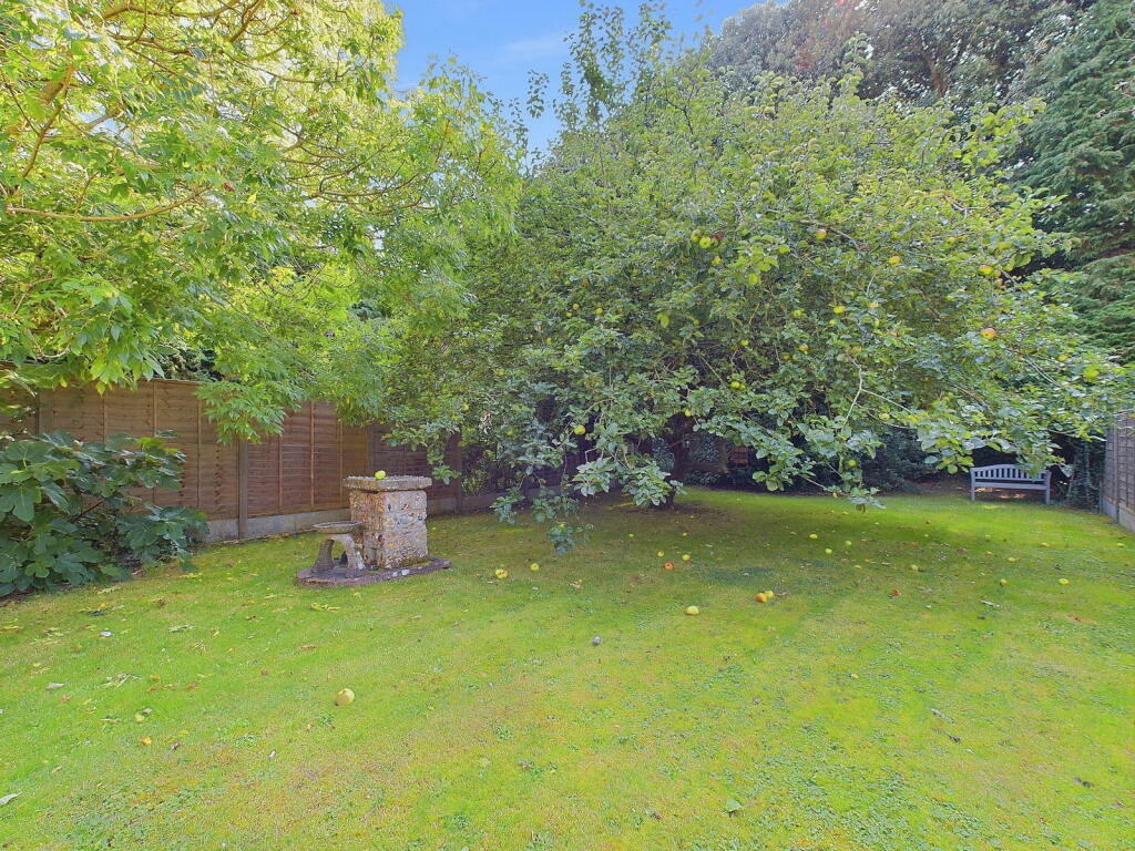 Additional image 17 of Clarendon Road, Worthing, BN14 8QQ