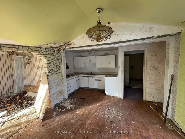 Additional image 13 of 1040 Brook View Ave