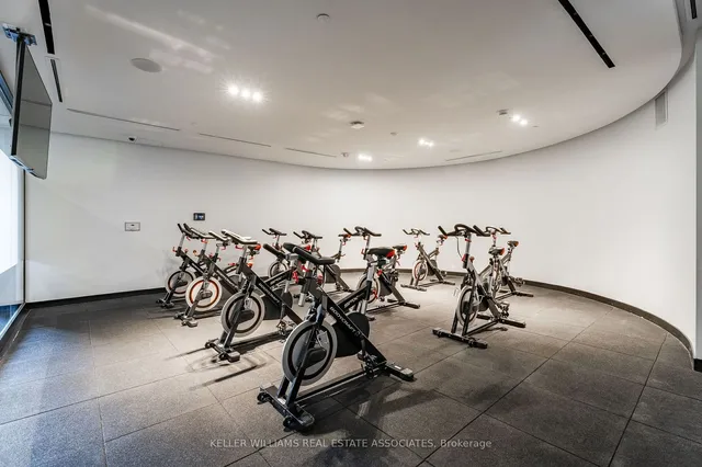 Additional image 27 of 270 Dufferin St Unit 329