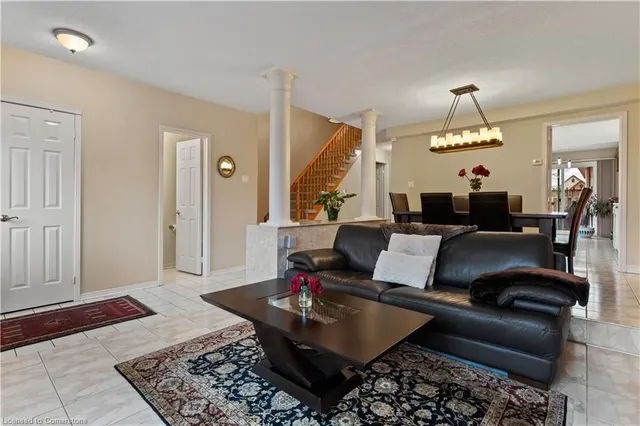 Additional image 10 of 11 Harbour Dr