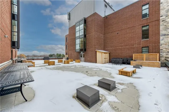 Additional image 30 of 3290 New St Unit 214