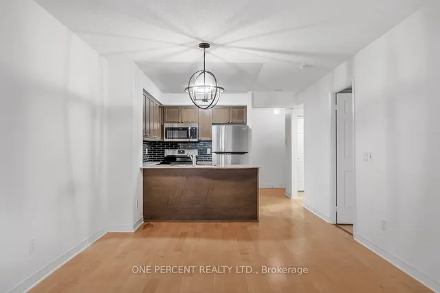 Additional image 10 of 763 Bay St Unit 1110