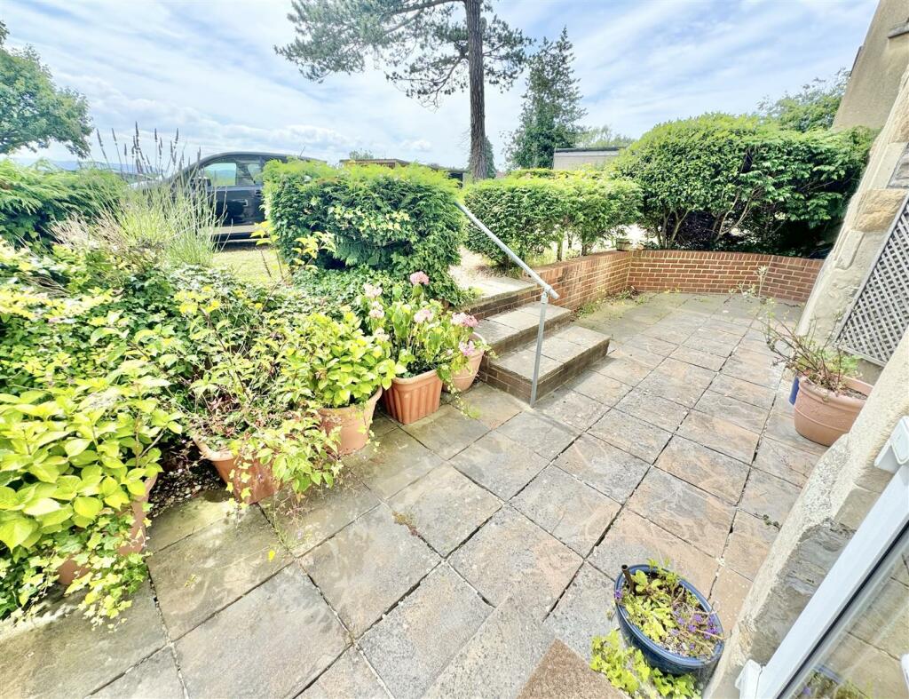 Additional image 2 of Garden Apartment and Parking