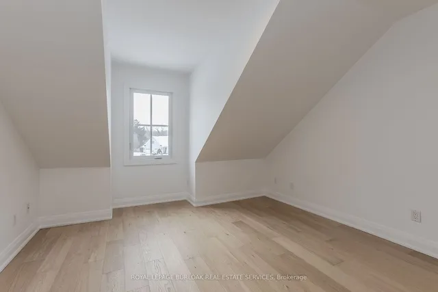 Additional image 25 of 21 Meander Clse