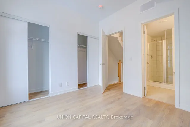 Additional image 12 of 23 CASE OOTES Dr