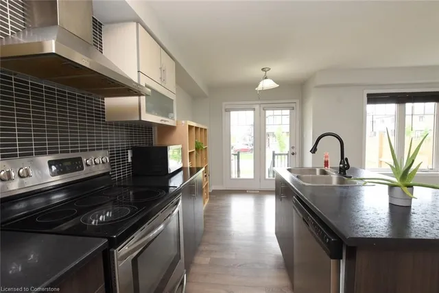 Additional image 13 of 50 Sherway Dr