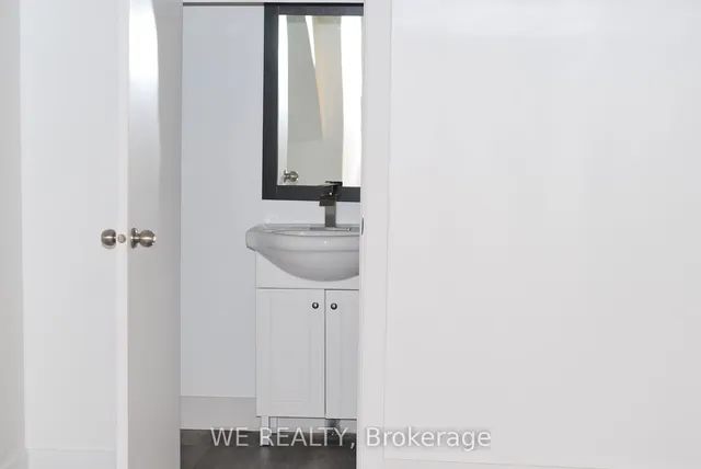 Additional image 3 of 734 1/2 Cannon St