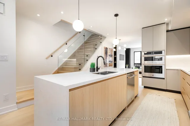 Additional image 10 of 147 Parkmount Rd