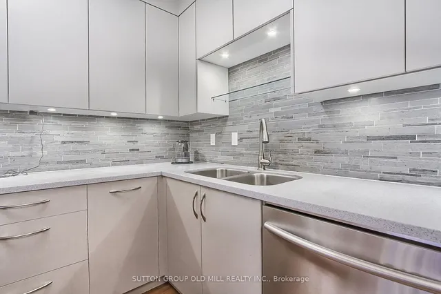 Additional image 8 of 362 The East Mall Unit 1908