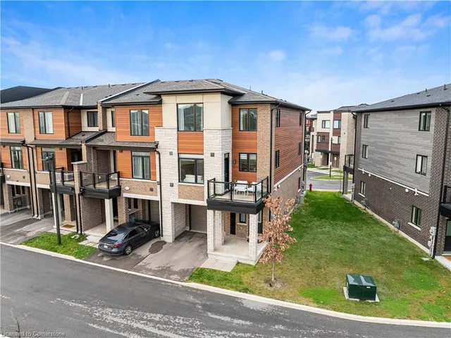 Additional image 13 of 590 North Service Rd Unit 52