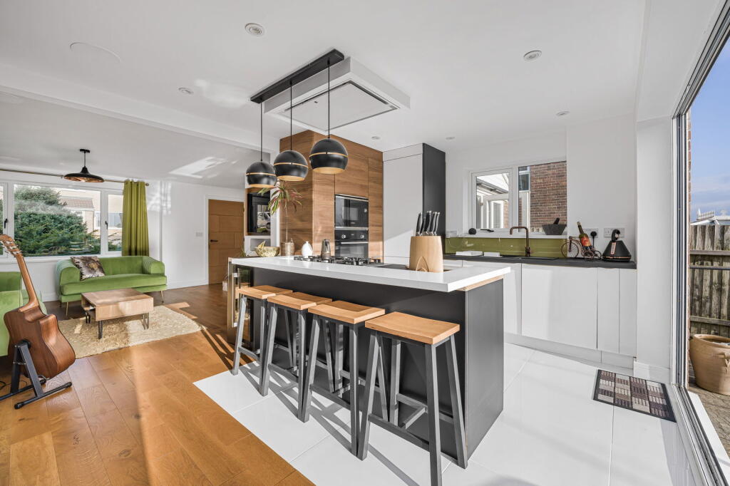 Additional image 5 of Denbigh Court, Caerphilly, CF83 2UN