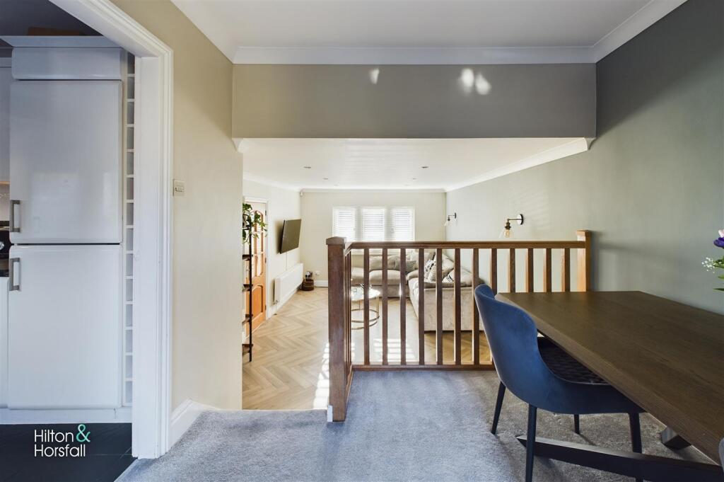 Additional image 9 of Barn Field Close, Colne