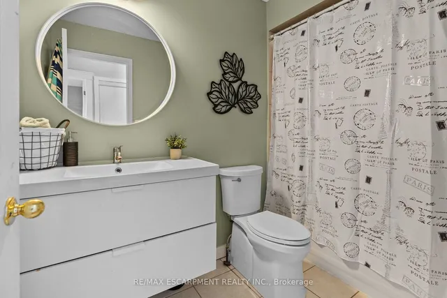 Additional image 14 of 485 Green Rd Unit 39