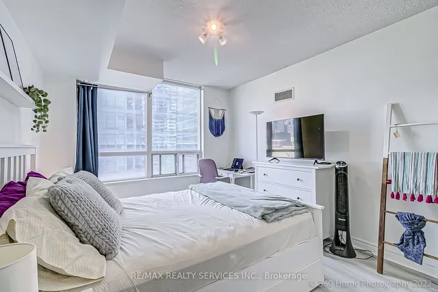 Additional image 14 of 30 Grand Trunk Cres Unit 1203