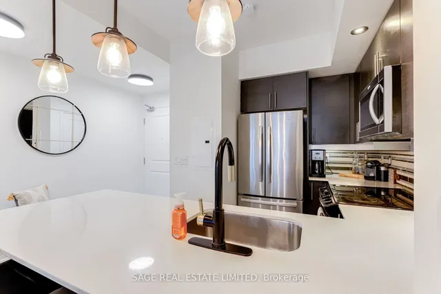 Additional image 19 of 65 East Liberty St Unit 1717