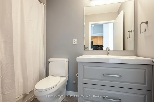 Additional image 11 of 410 King St Unit 603