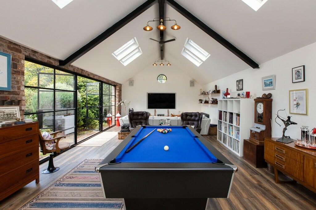 Additional image 13 of DAKOTA HOUSE, Croft Drive East, CH48