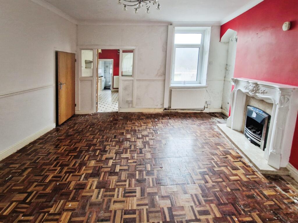 Additional image 18 of Regent Street, Ferndale