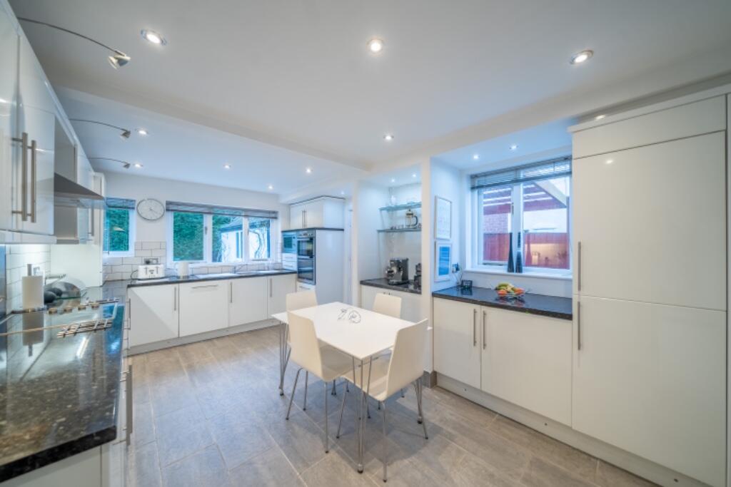 Additional image 9 of Column Road, CH48