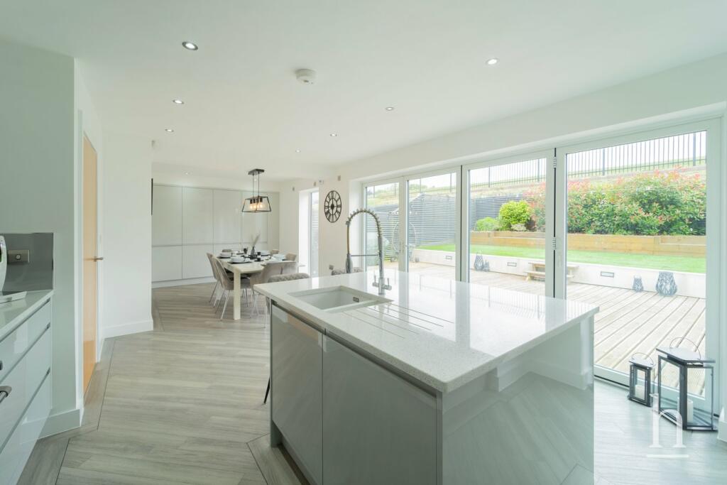 Additional image 5 of Vyner Croft, Prenton, CH43