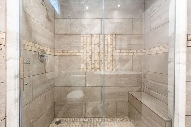 Additional image 35 of 3 Gowland Dr