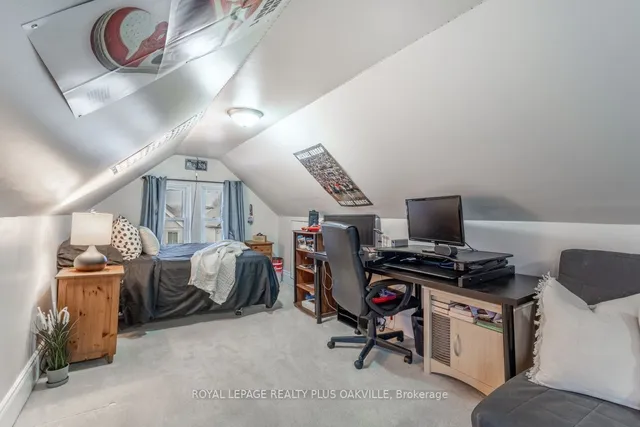 Additional image 26 of 29 1/2 Rosemont Ave