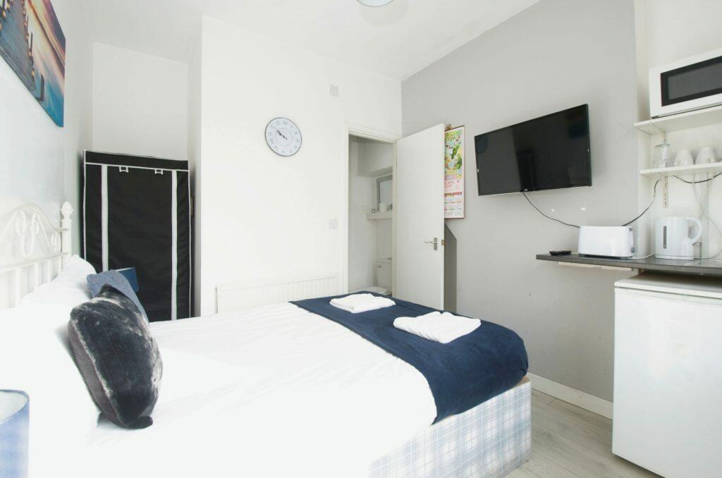 Additional image 9 of Bridge Street
Troedyrhiw, Merthyr Tydfil, CF48 4DT